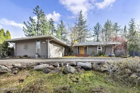 568 Crystal Park Rd, Verdi, NV 89439
