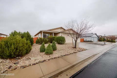 17635 Lake Powell Dr, Reno, NV 89508