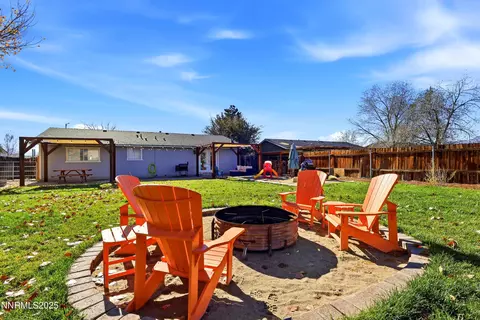 632 Occidental Dr, Dayton, NV 89403