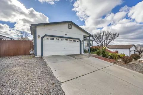 5676 Peach Ct, Sun Valley, NV 89433