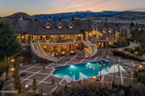 2490 Manzanita Ln, Reno, NV 89509