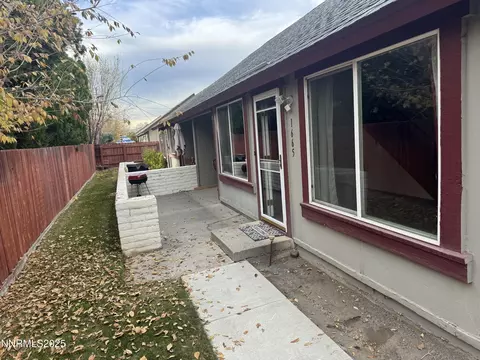 1665 London Cir, Sparks, NV 89431