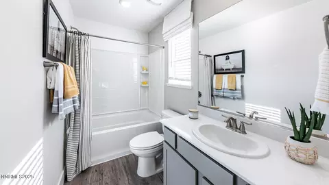 Bath - 7643 Avid Dr, Reno, NV 89506 photo 2 of 2