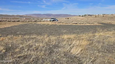 1405 Hooten St, Silver Springs, NV 89429