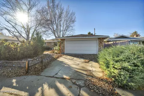 1832 Pyrenees St, Carson City, NV 89703