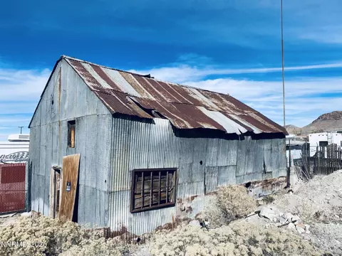 237 N Summit St, Tonopah, NV 89049