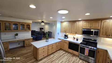 105 Hercules Dr, Sparks, NV 89441 photo 1