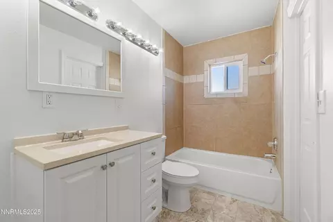 Bath - 3375 Duane Dr, Fallon, NV 89406 photo 2 of 2