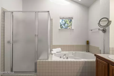 Bath - 3318 Current Ct, Reno, NV 89509 photo 2 of 3