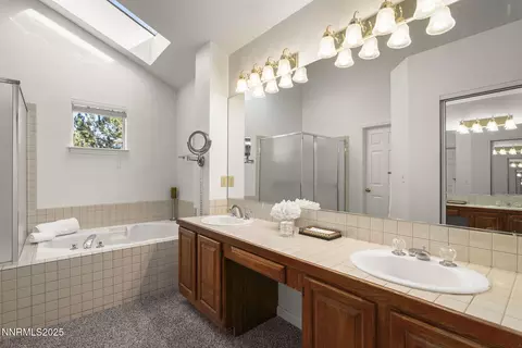 Bath - 3318 Current Ct, Reno, NV 89509 photo 1 of 3