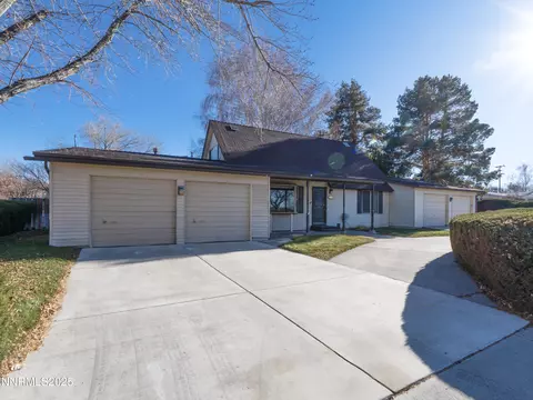 10 Julie Ct, Winnemucca, NV 89445