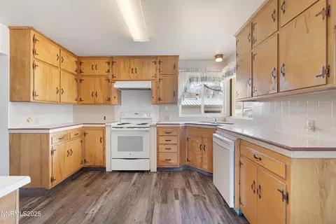 Kitchen - 475 S Bailey St, Fallon, NV 89406 photo 1 of 3