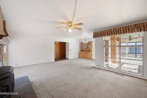 Living - 475 S Bailey St, Fallon, NV 89406 photo 3 of 3