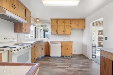Kitchen - 475 S Bailey St, Fallon, NV 89406 photo 3 of 3