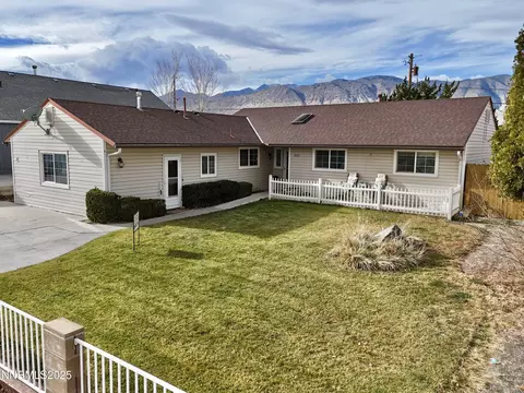 455 Connely St, Hawthorne, NV 89415