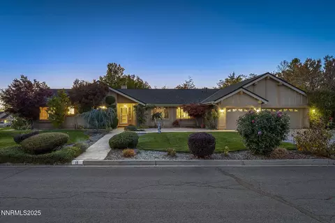 15 Carefree Pl, Sparks, NV 89441