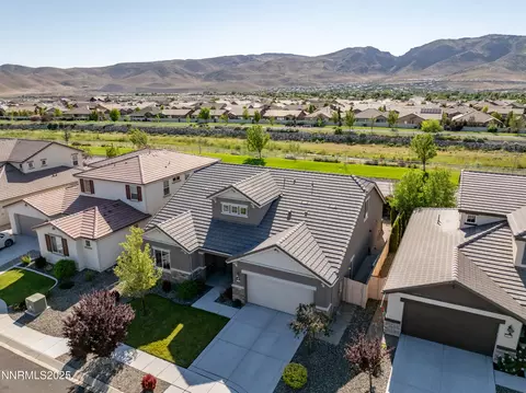 10260 Rollins Dr, Reno, NV 89521