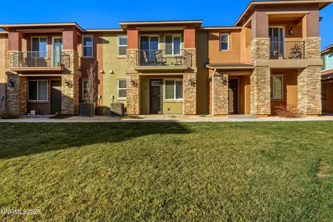 962 W End St, Carson City, NV 89701