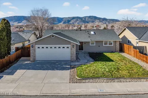 2542 Ravenshorn Dr, Carson City, NV 89706