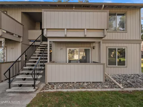 3935 Clear Acre Ln #215, Reno, NV 89512