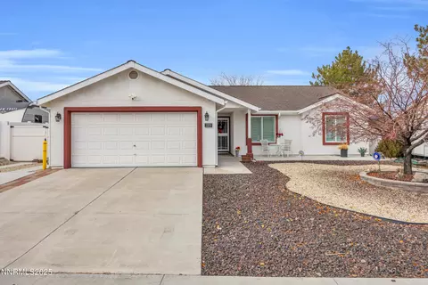 1370 White Bluffs Cir, Fernley, NV 89408