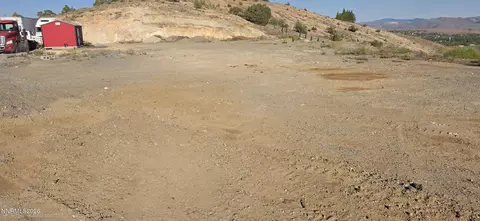 558 Quartz Ln, Sun Valley, NV 89433