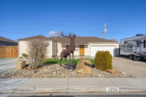 1250 Oxford Ave, Sparks, NV 89431