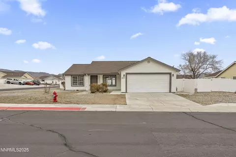 1418 Red Bluff Way, Fernley, NV 89408