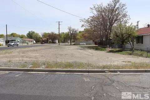 695 9th St, Lovelock, NV 89419