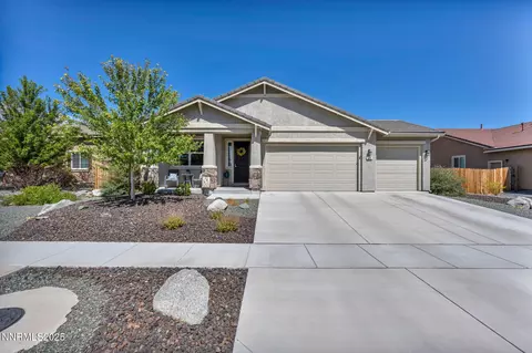 156 Jobe Dr, Dayton, NV 89403