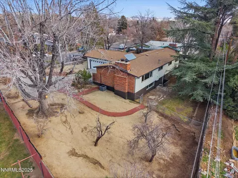 960 W 12th St, Reno, NV 89503