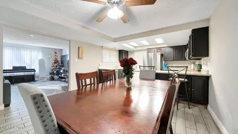 Dining - 7640 Bluestone Dr, Reno, NV 89511 photo 4 of 4