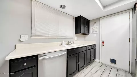 Kitchen - 7640 Bluestone Dr, Reno, NV 89511 photo 4 of 4