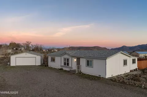 158 Elizabeth Ln, Dayton, NV 89403