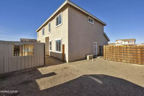 Exterior - 119 Red Oak Ct, Fernley, NV 89408 photo 6 of 9
