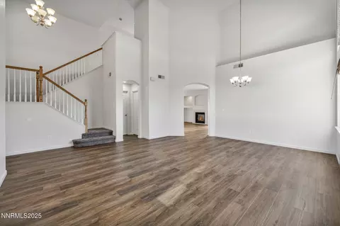 Living - 119 Red Oak Ct, Fernley, NV 89408 photo 3 of 7