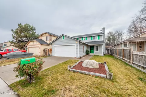 1523 Woodhaven Ln, Sparks, NV 89434