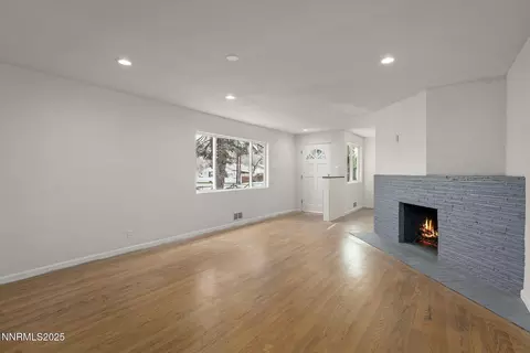 Living - 1085 Memory Ln, Reno, NV 89509 photo 3 of 7
