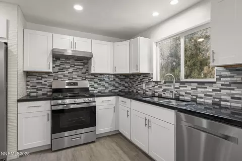 Kitchen - 1085 Memory Ln, Reno, NV 89509 photo 3 of 3