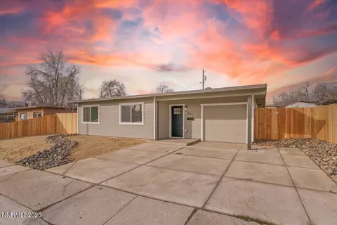 901 Southworth Dr, Reno, NV 89512