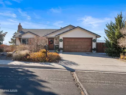 1733 Golddust Dr, Sparks, NV 89436
