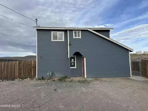 7710 Cheyenne Trl, Stagecoach, NV 89429