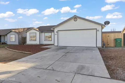227 Jennys Ln, Fernley, NV 89408