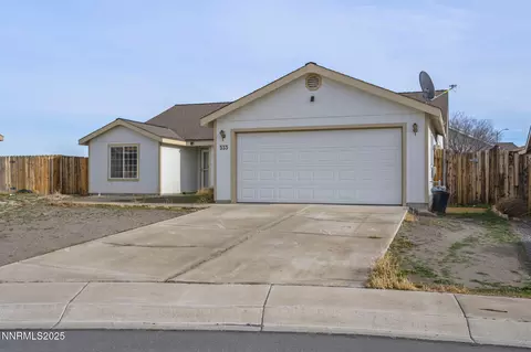 533 Dutch Oven Ct, Fernley, NV 89408