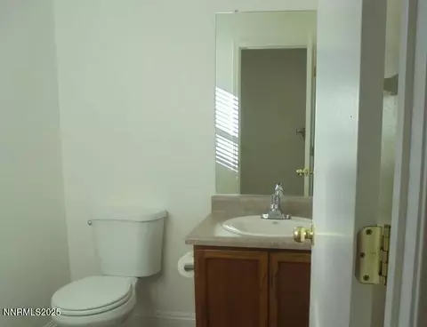 Bath - 7775 Key Largo Dr, Reno, NV 89506 photo 1 of 3