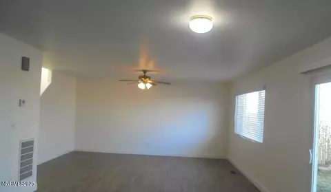Living - 7775 Key Largo Dr, Reno, NV 89506 photo 2 of 2