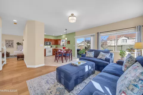 Living - 10060 Eagle Greens Ct, Reno, NV 89521 photo 4 of 4