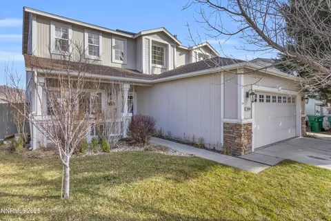 Exterior - 10060 Eagle Greens Ct, Reno, NV 89521 photo 2 of 10