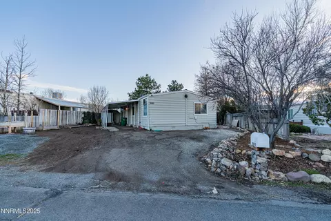 16180 Rhyolite Cir, Reno, NV 89521