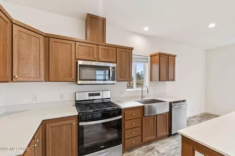 3605 E 10th St, Silver Springs, NV 89429